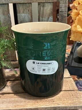 Le Creuset Cactus Green Utensil Crock